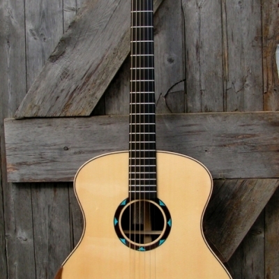 Handmade Guitars : 