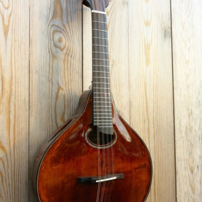 Handmade Mandolins : 